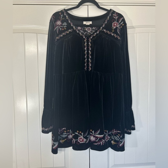 Style & Co. Black Velour Tunic w/Embroidered Detail. Size L. Whimsigoth Romantic - Picture 1 of 11